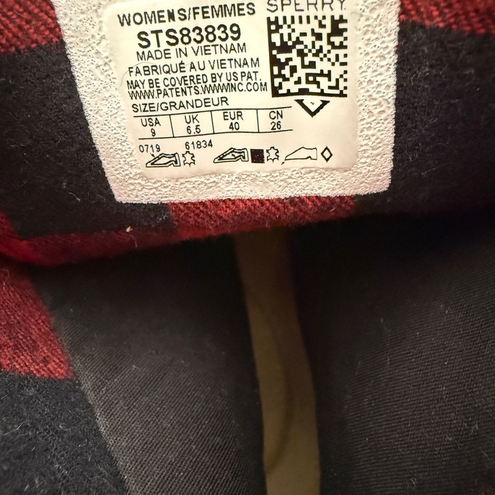 Sperry Women’s A/O Lug Chukka Ankle Boots Black Lace-Up Red Plaid Lining - Picture 6 of 7